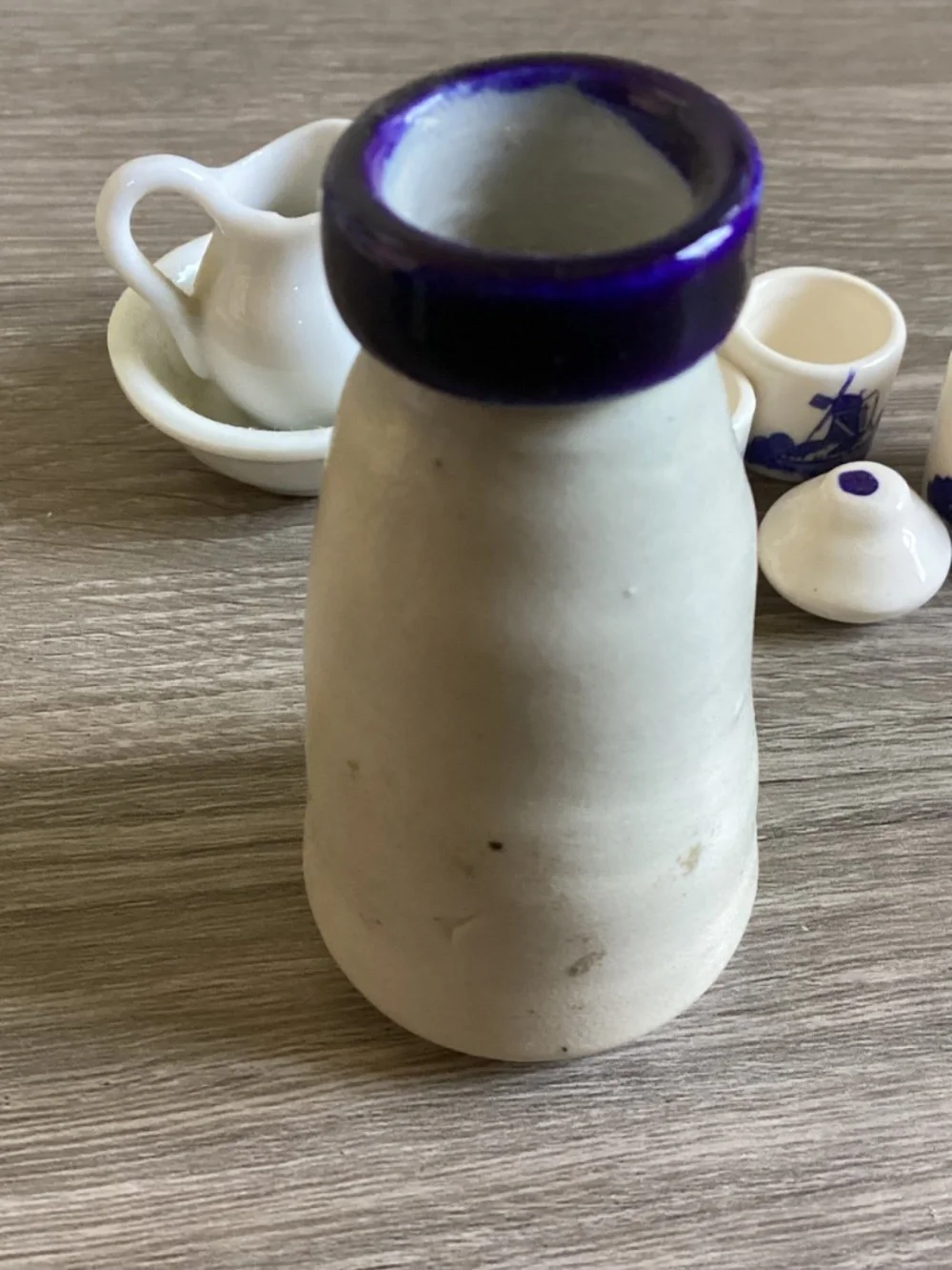 Dollhouse Miniatures Lot Ceramic Pottery Blue & White Delft Canisters Pitcher